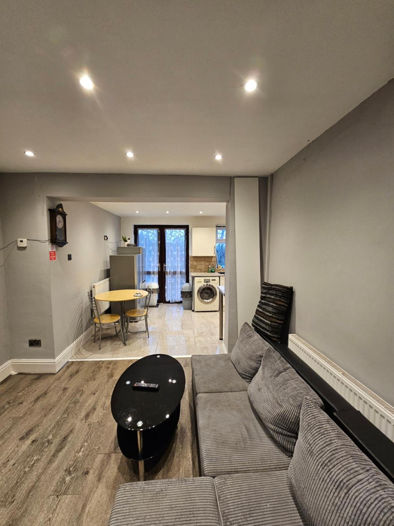 Monyhull Homestay - Near City Centre Kingsheath Nia Nec Bhx Birmingham Exterior photo