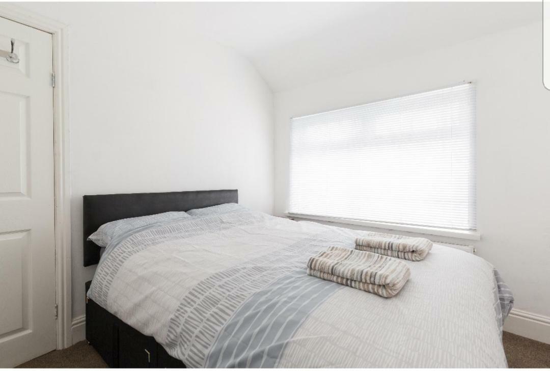 Monyhull Homestay - Near City Centre Kingsheath Nia Nec Bhx Birmingham Exterior photo